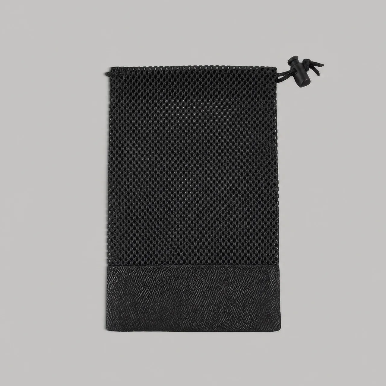 Mesh pouch personalisation preview